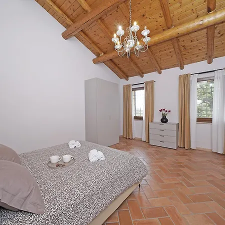 Cedro - Gardagate Vila Verona